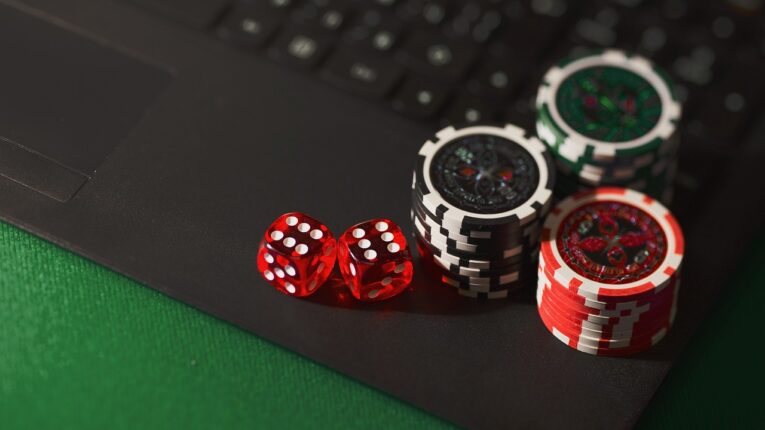 How has Irish Pop Culture Influenced the Aesthetics of Casino Games?